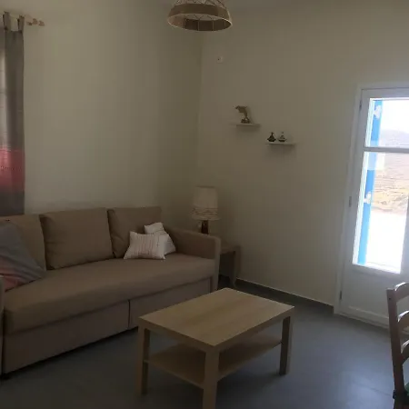 度假居 Cycladic In Rural Surrounding